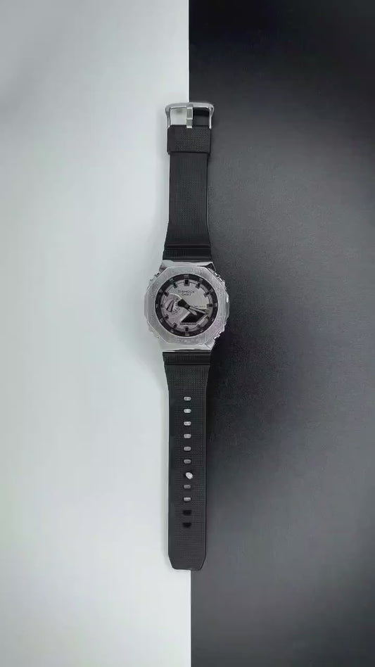 G-Shock GM-2100 Silver Metal Edition